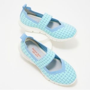 New In Box Bernie Mev Slip-On
